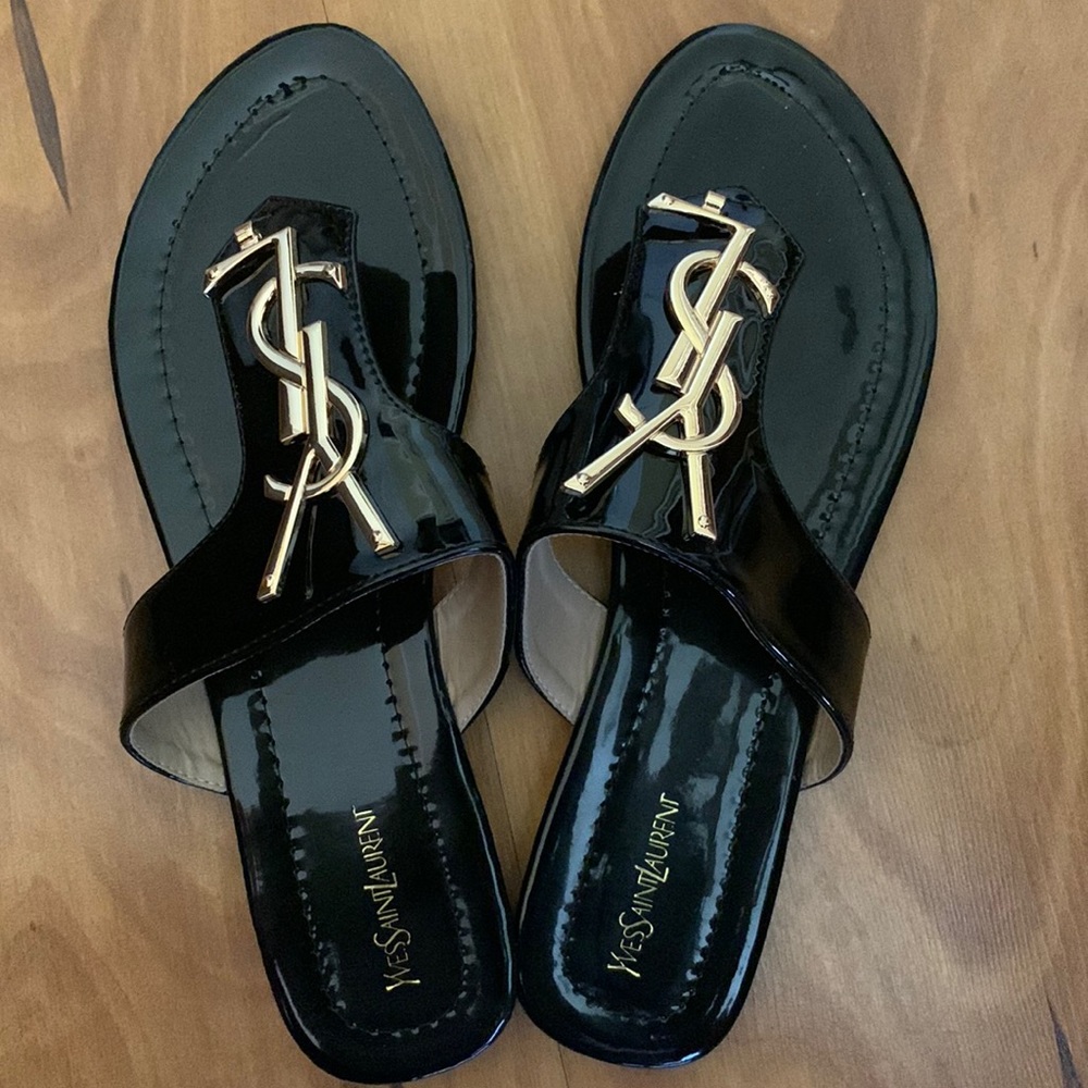 Brand New Beautiful Black Slides Sandals Size 42 (US 10)